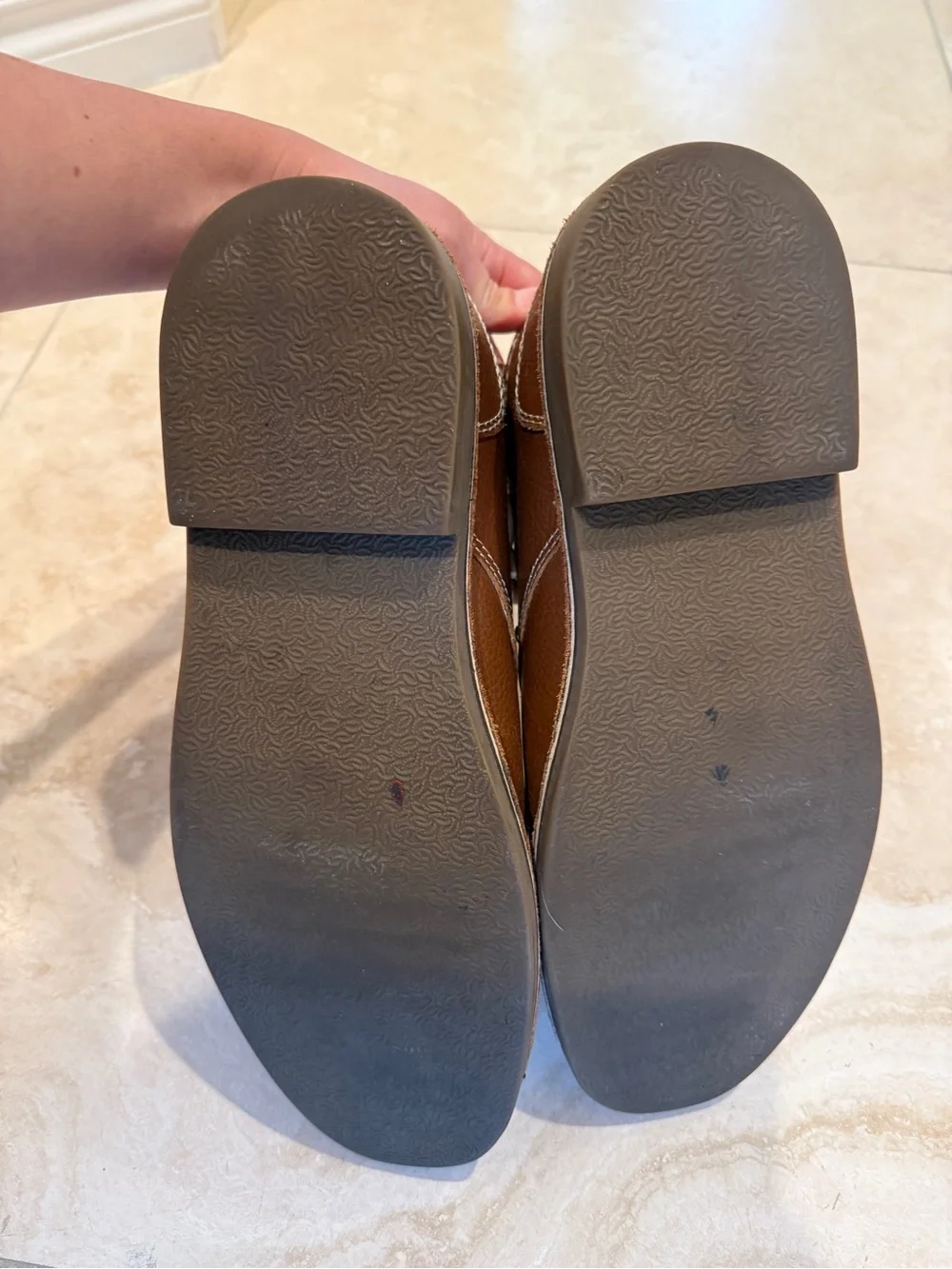 Kenneth Cole Reaction brown leather